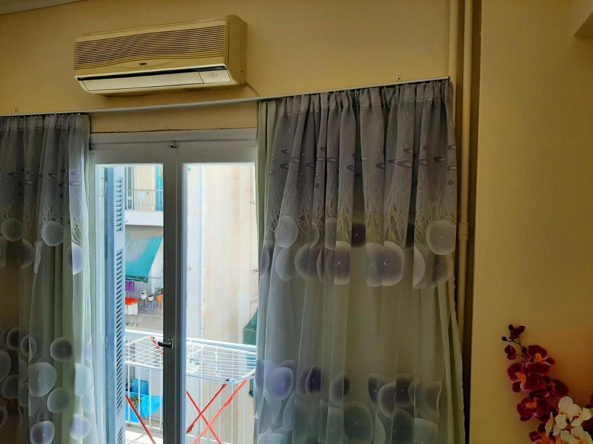 Renovated Apartment In The Center Of Athens Atenas Exterior foto